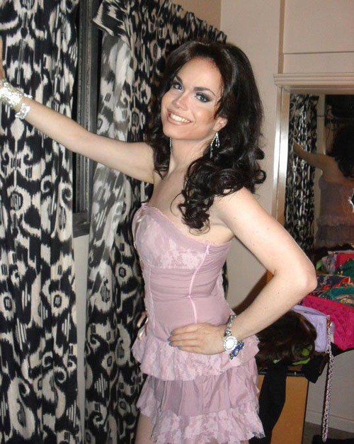 Beautiful Drag Queen Who Crossdress Himself Story Of Crossdressing