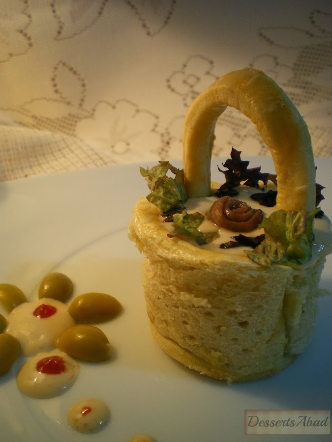 Cestitas de pollo con crema de anchoas y alcaparras