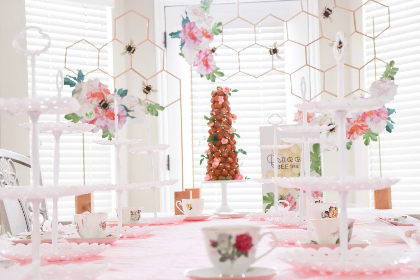Restlessrisa Queen Bee Tea Party