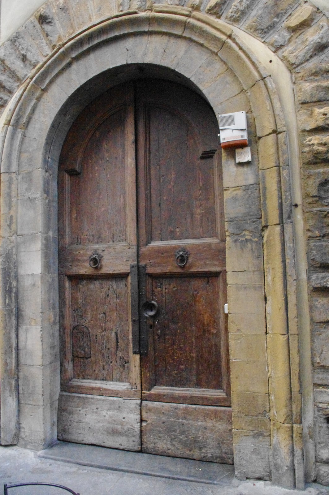 Wendy's Wonderings and Wanderings: Doors, walls and stories - Italian