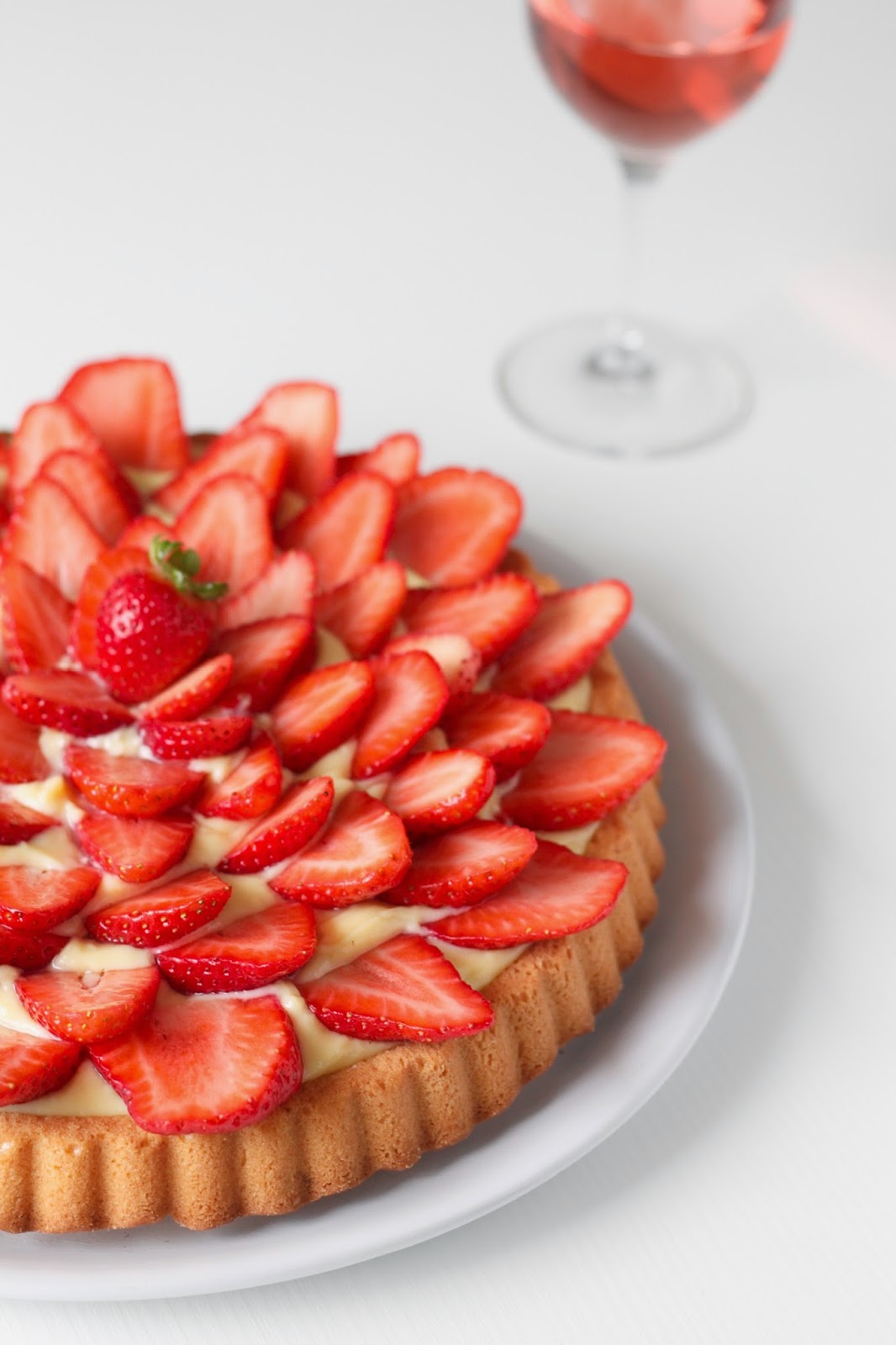 Пирог с фруктами и заварным кремом