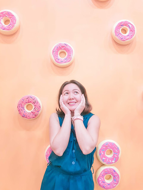 Raining Donuts at The Dessert Museum 