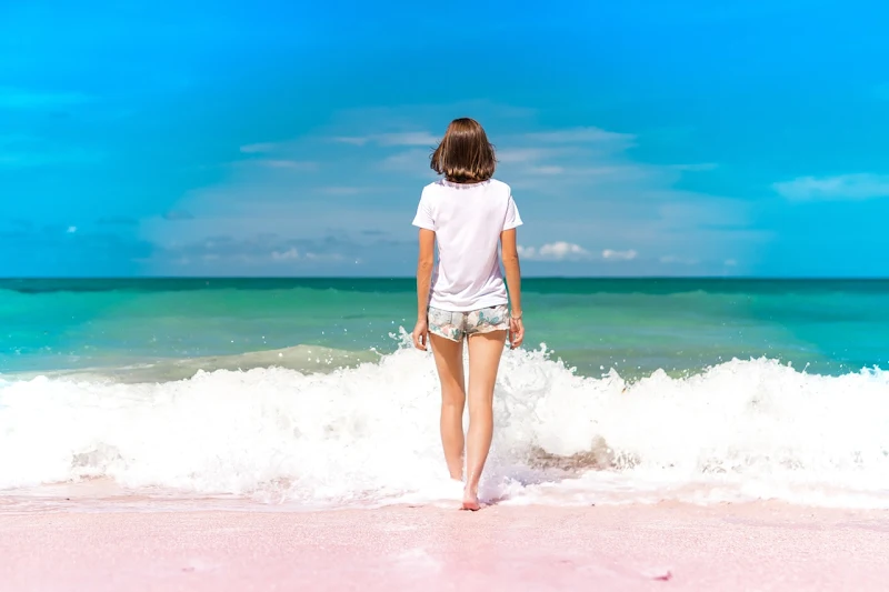 Quiet beaches are places sought by those who want to rest Quiet beaches are places sought by those who want to rest