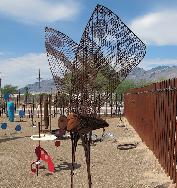 Touch the wind... waiting for lunch
