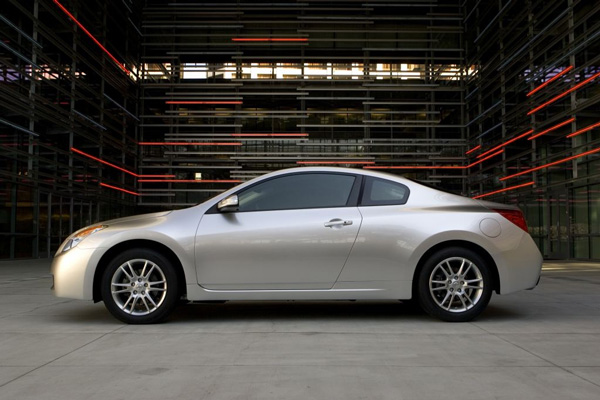 2012 Nissan Altima | Car Review