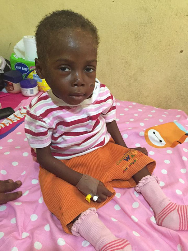 “Today, he has had powers to sit up and smiling at us. He’s a strong little boy” - Heartbreaking Moment When A 2-Year-Old Left To Die Is Given Water In Nigeria “Today, he has had powers to sit up and smiling at us. He’s a strong little boy” - Heartbreaking Moment When A 2-Year-Old Left To Die Is Given Water In Nigeria