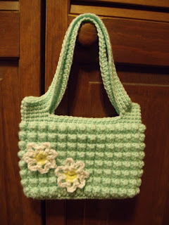 Family, Books and Crochet...Oh My!: Little Girls Puff Purse