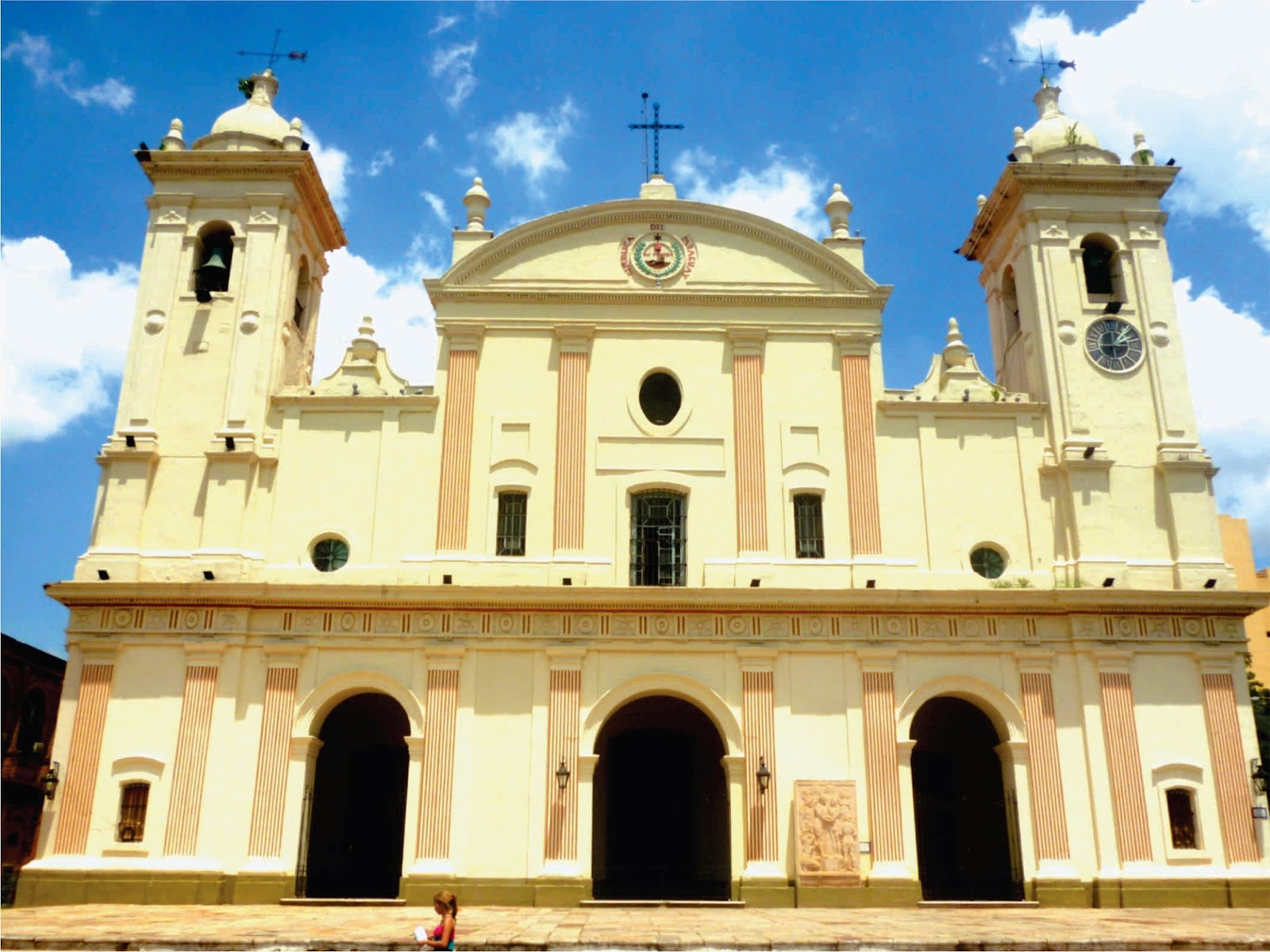 La Iglesia Catedral de Asunción Revista DE PRIMERA MANO