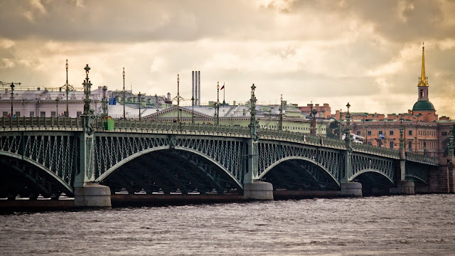 Puente San Petersburgo Rusia