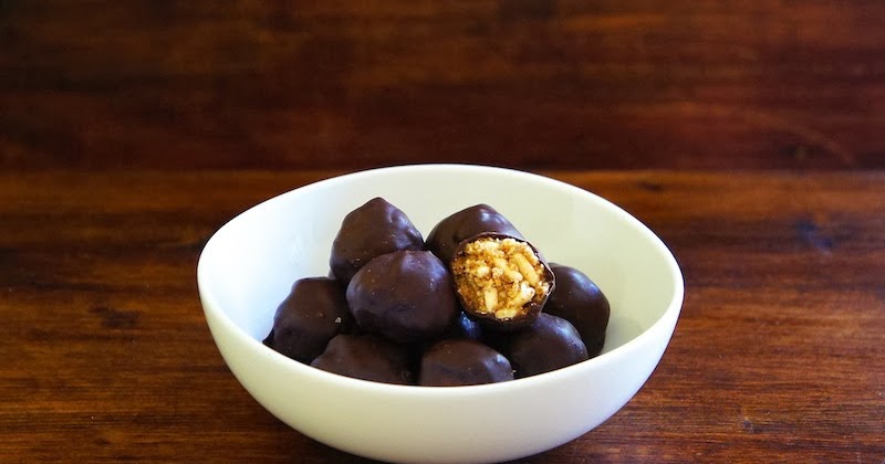 Crispy Chocolate Walnut Truffles Crispy Chocolate Walnut Truffles