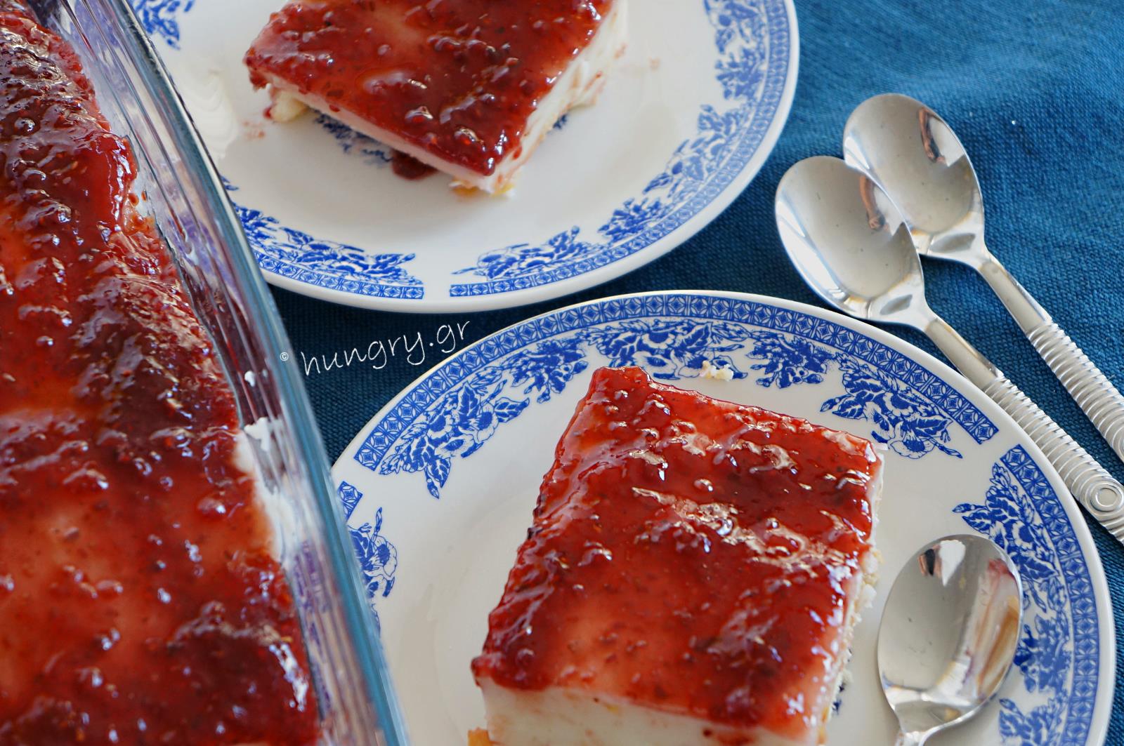 Kitchen Stories Savoiardi Biscuits, Mahallebi & Jam Dessert