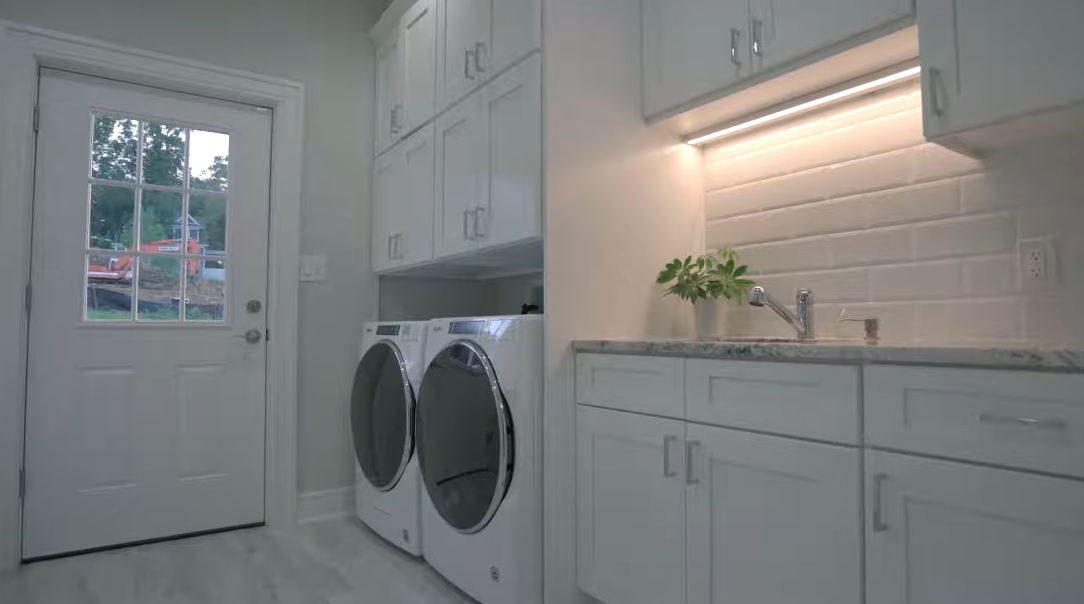 41 Interior Design Photos vs. 6 Minor Ct, Denville, NJ Luxury Home Tour