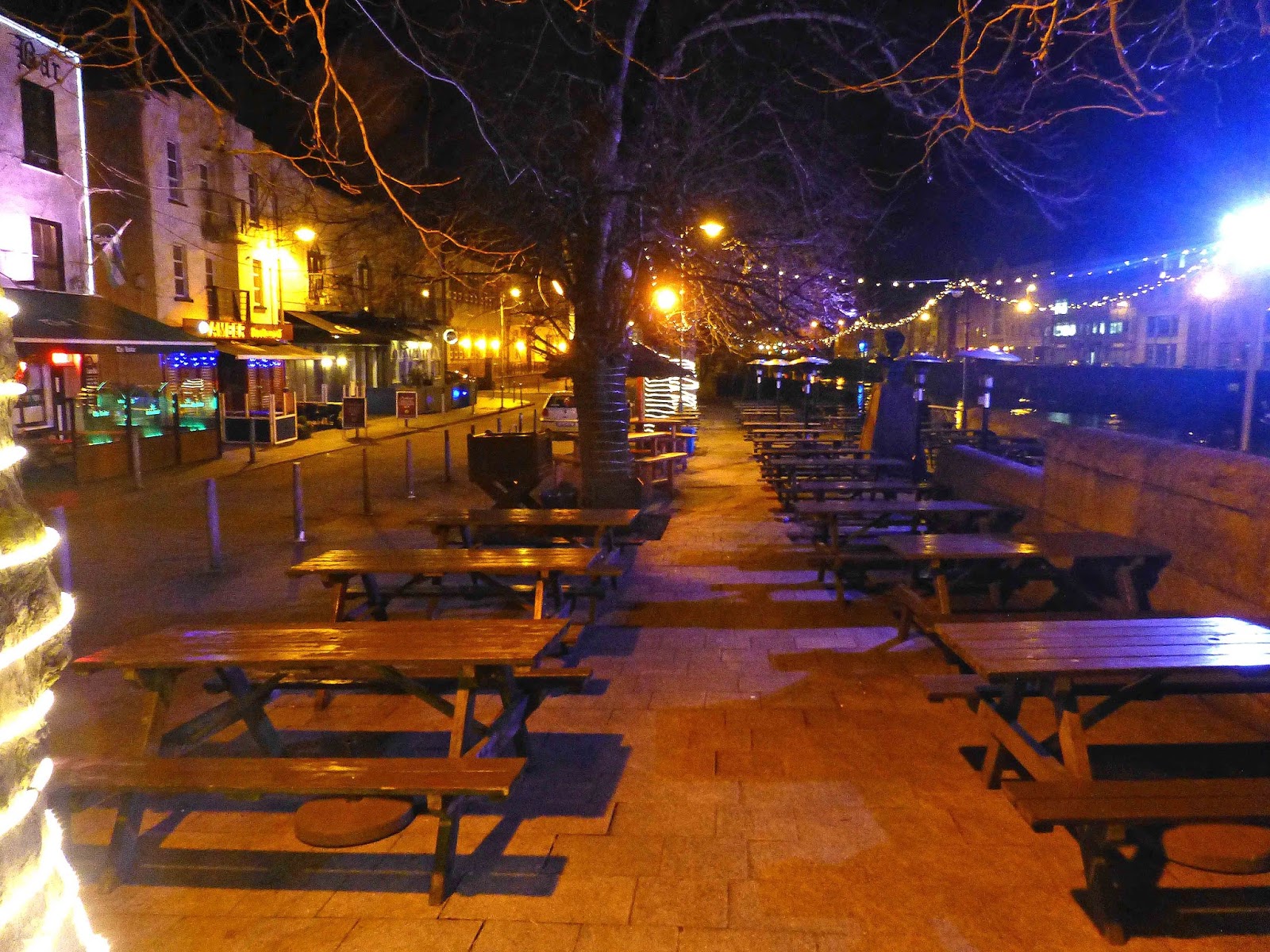 RESTAURANTS AND FOOD Limerick’s Locke Bar. Food And Music Down By The River