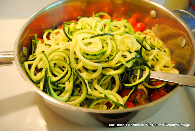 Zoodles with Fresh Tomato Saute at Miz Helen's Country Cottage