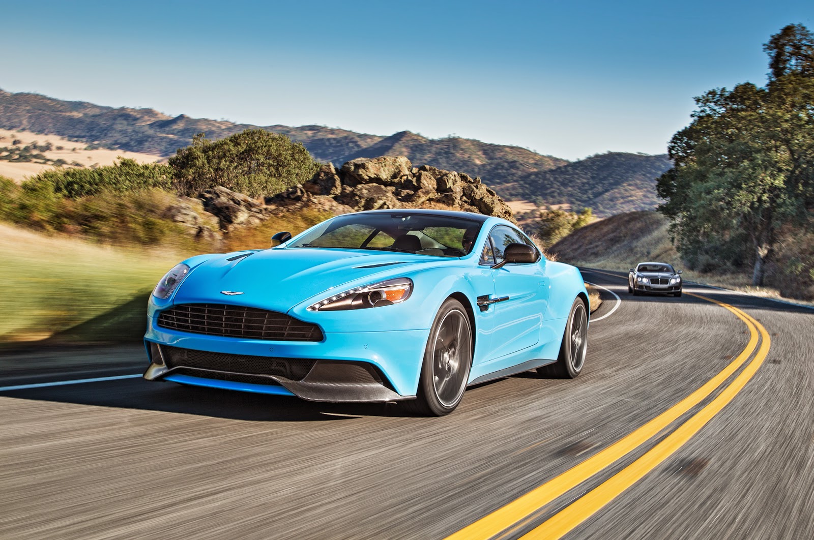 Aston Martin Vanquish Blue