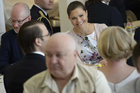 Crown Princess Victoria and Prince Daniel at the citizenship ceremony, Crown Princess Victoria wore OSCAR DE LA RENTA Dress, DIOR Pımps