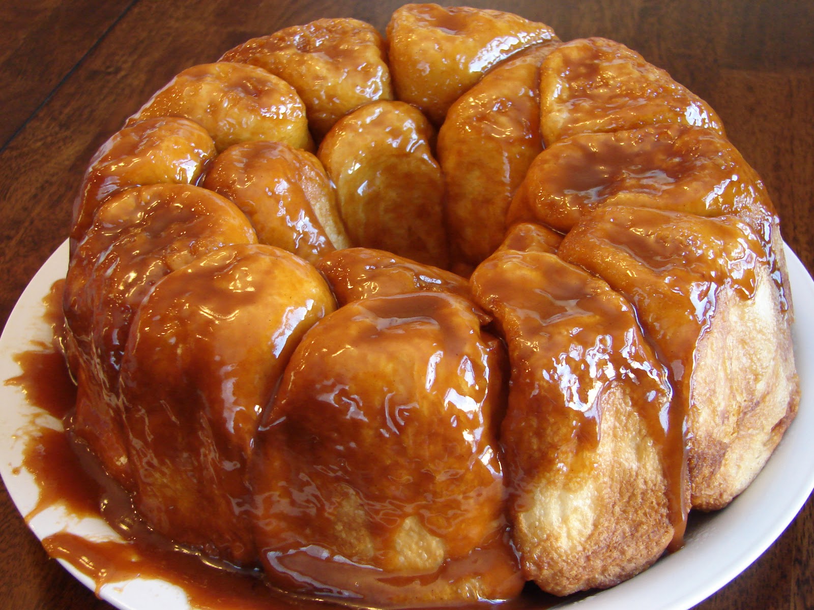 A Bear in the Kitchen: Christmas Morning Monkey Bread