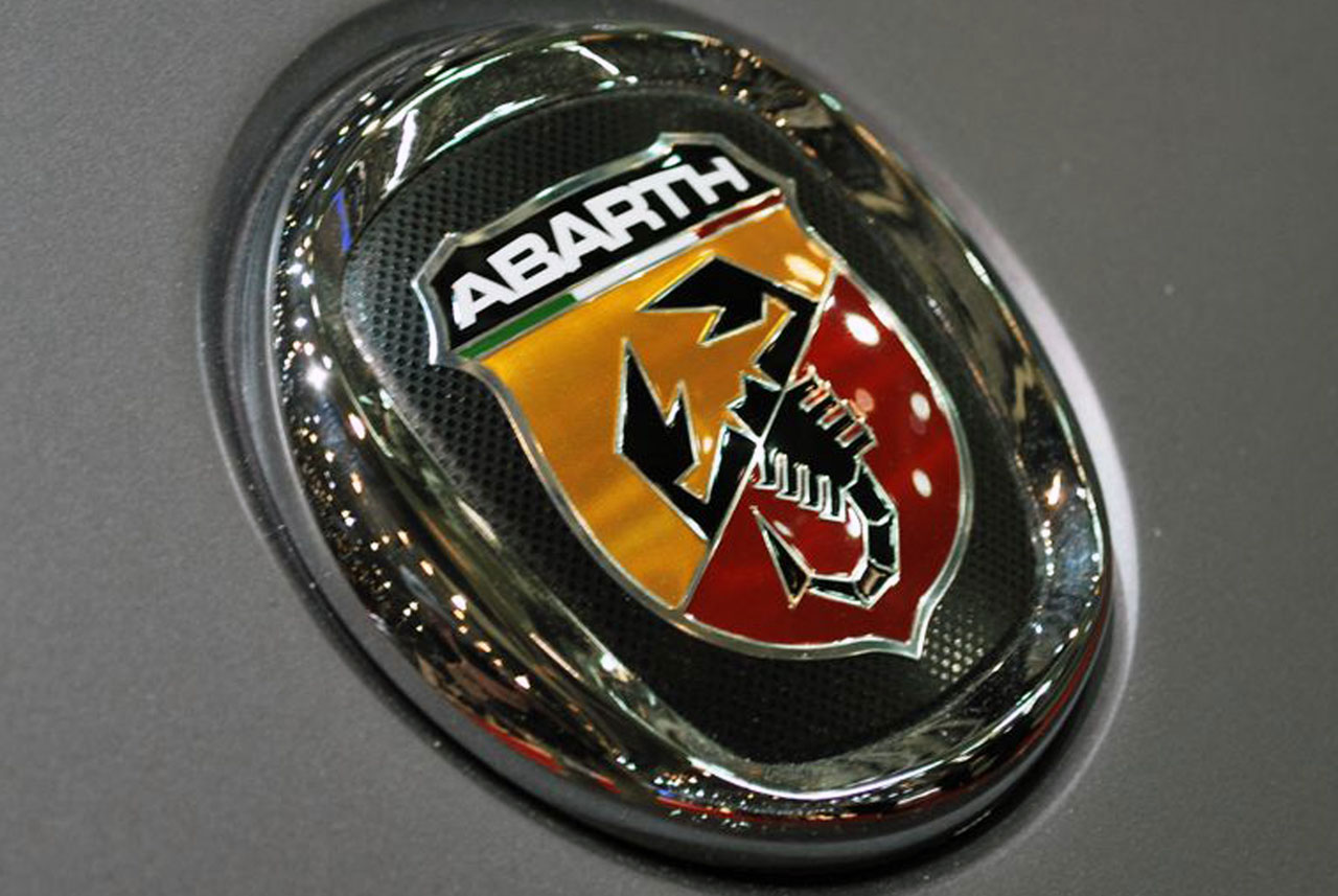 Abarth машина значок
