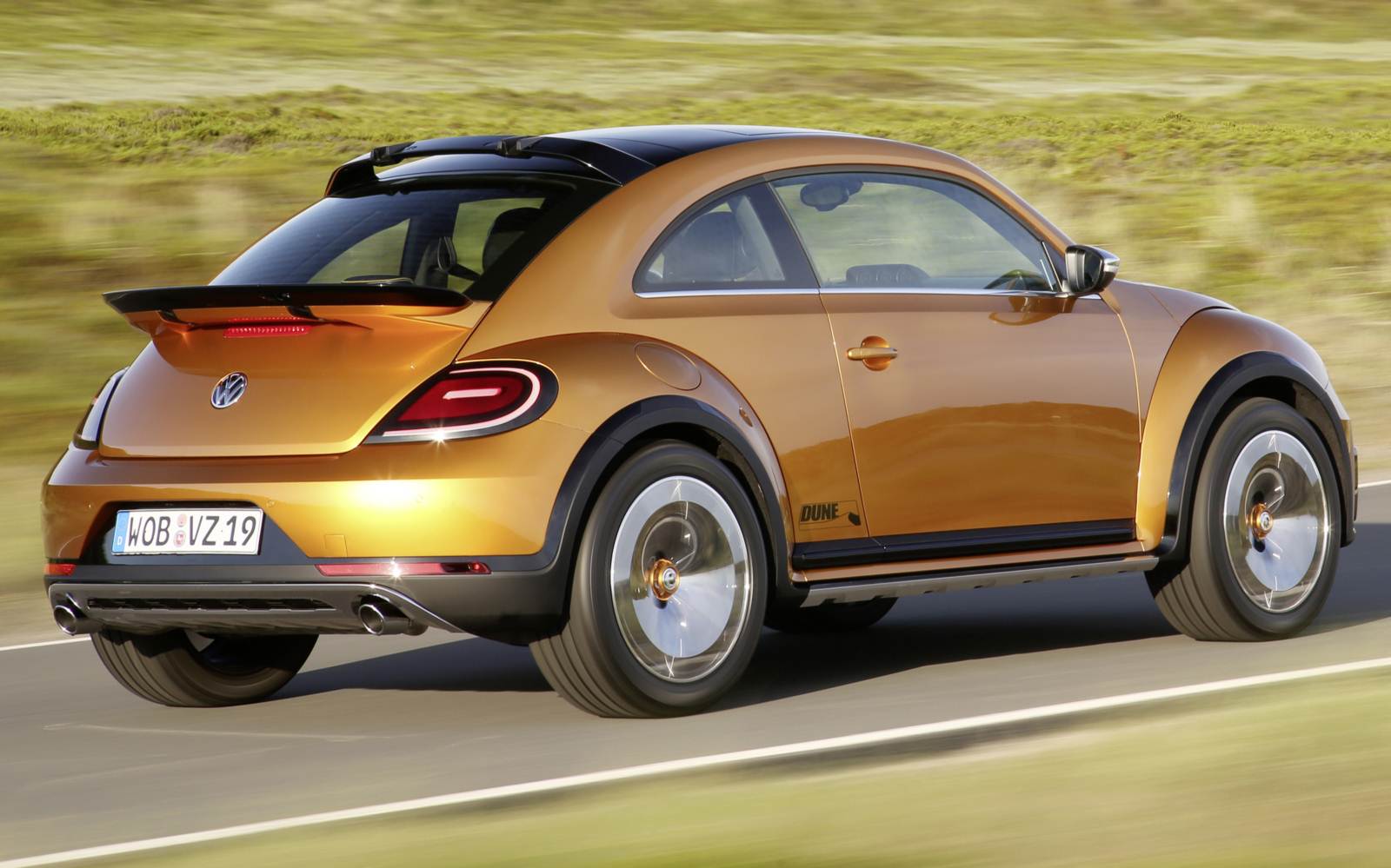 Volkswagen Beetle Dune 2015
