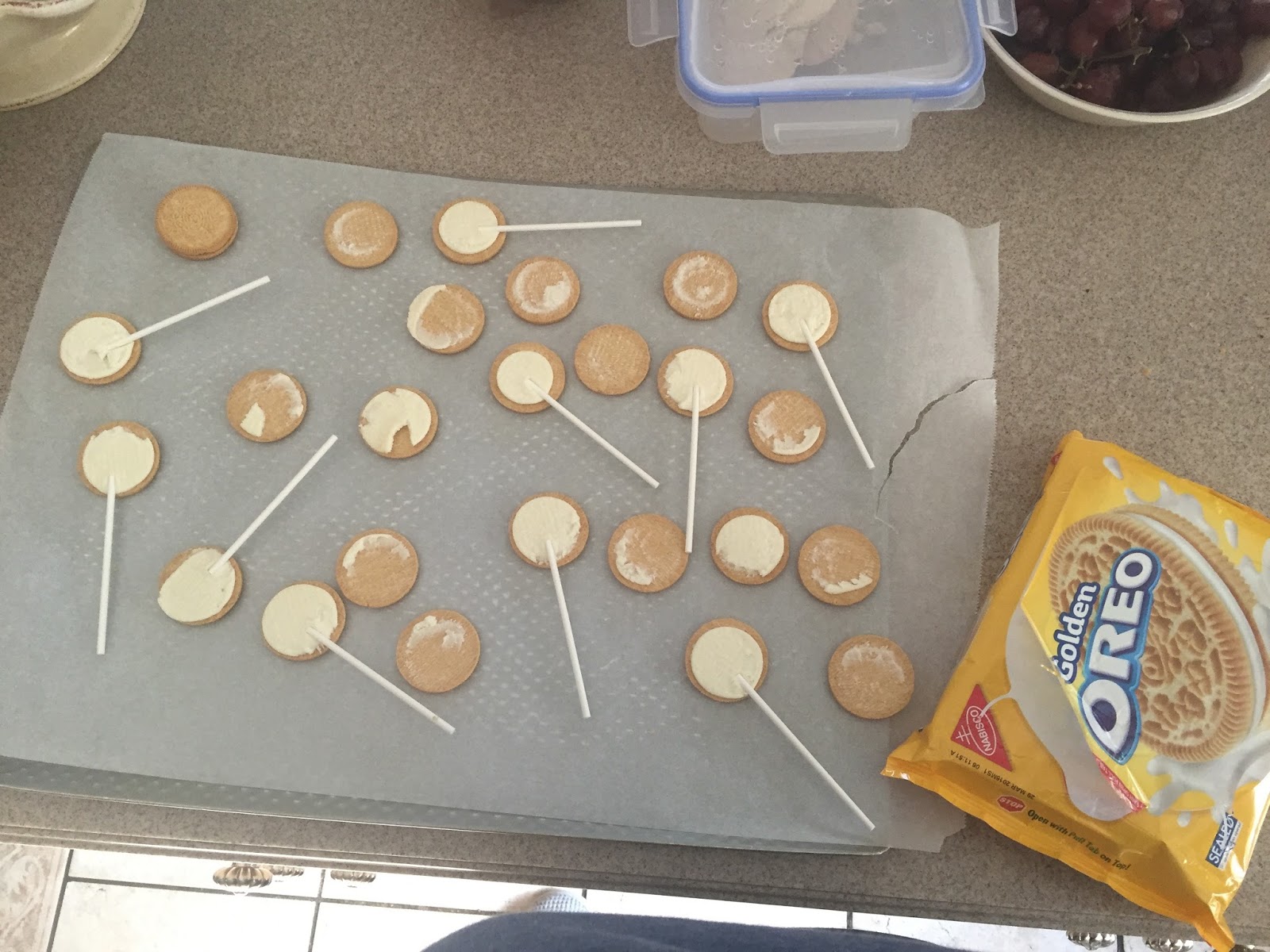 Bake, Laugh, Love JackOLantern Oreos
