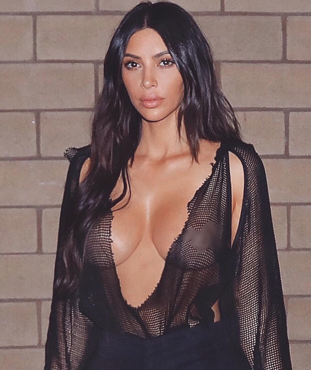 Celeb Around The World Kim Kardashian Super Hot Instagram -5776