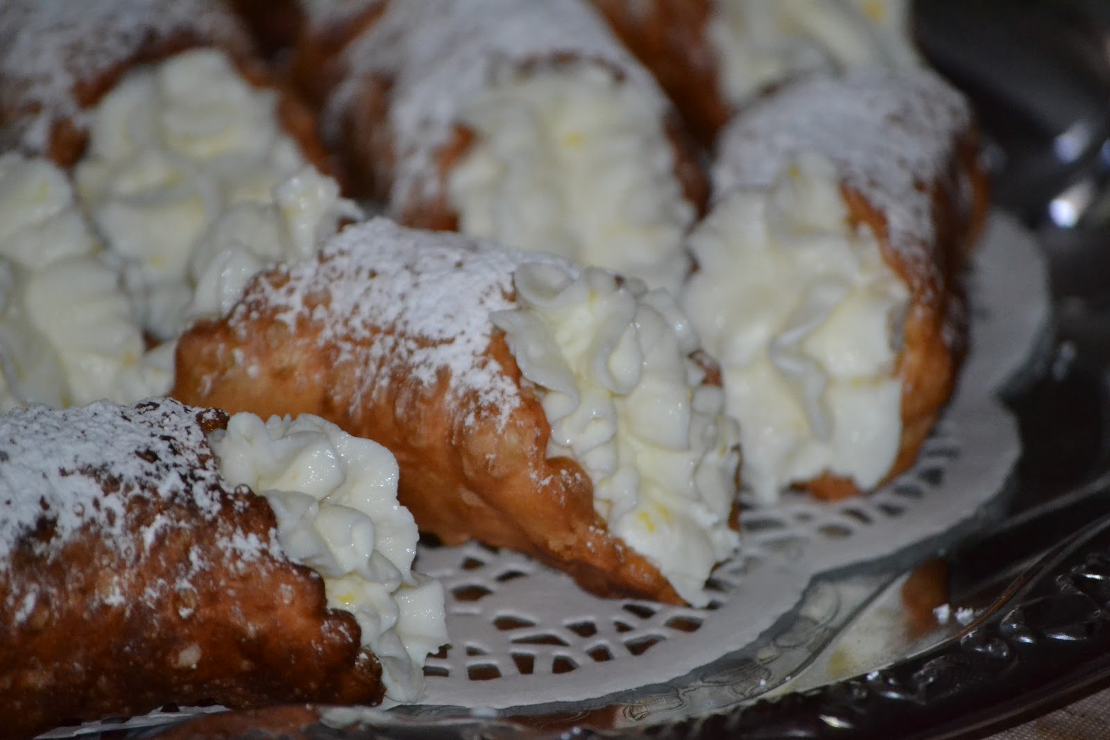 La Bella Sicilia Sicilian Cannoli di Ricotta