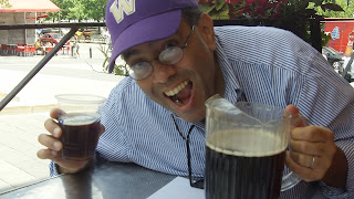 Lenny Campello drinking beer in Montreal, Canada, July 2012