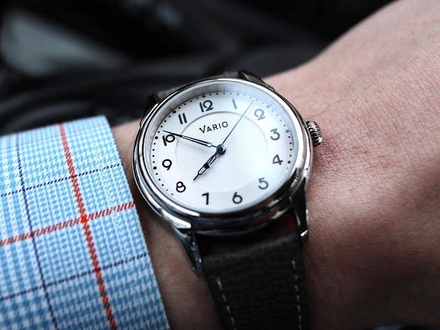 Vario Empire white wrist shot Vario Empire white wrist shot