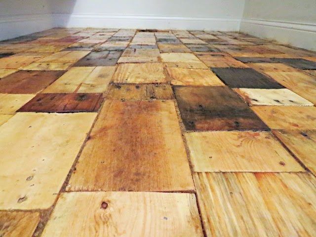 pallet wood floor finish close up