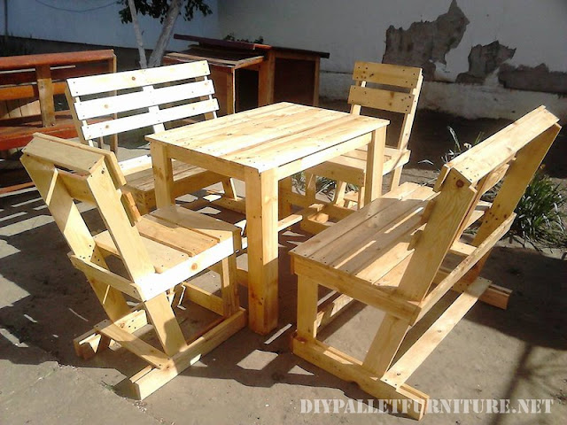Mueblesdepalets.net: Set de sillas y mesa para la terraza