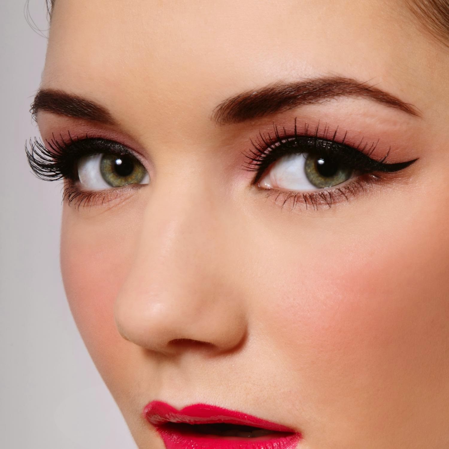New Cat Eye Makeup Tip For Women ~ Fashionip