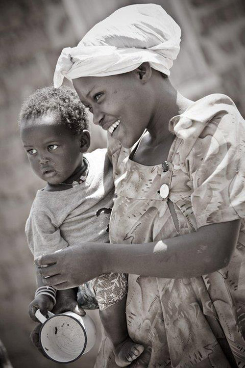Fotos Comoventes de Mães Africanas #2