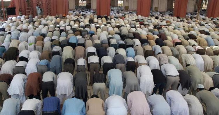 Ketentuan Sholat Berjamaah dan Makmum Masbuk Kumpulan Doa