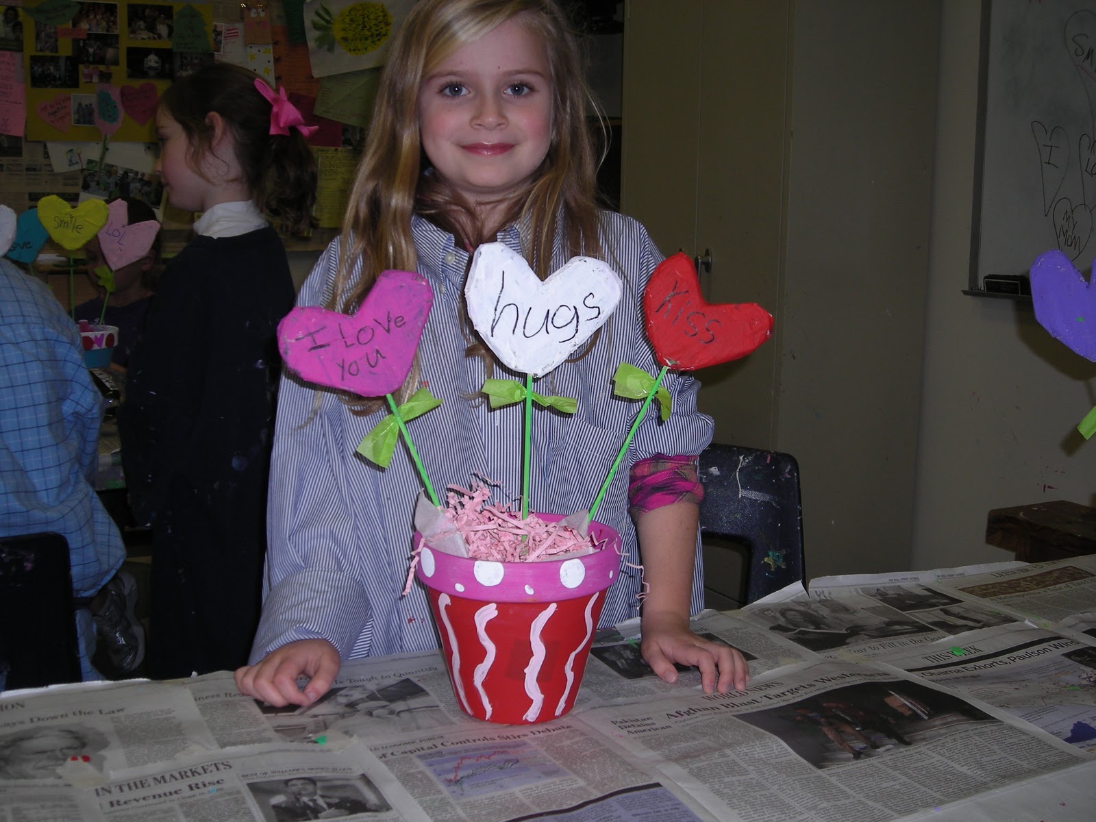 The Art Chicks: The K-4th Classes make Valentine Pots 