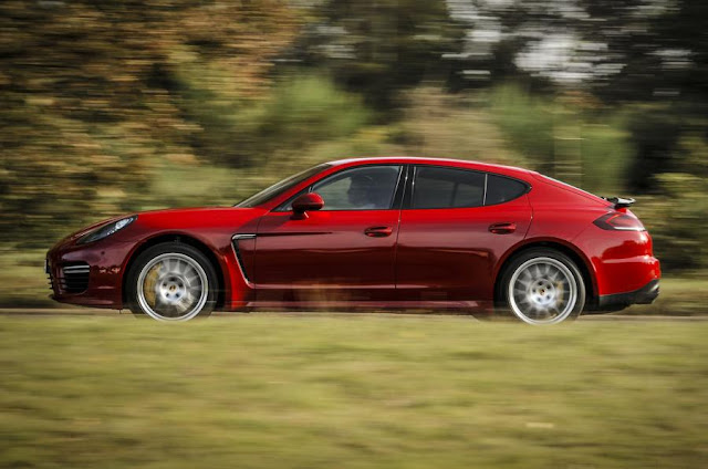 2015 Porsche Panamera GTS 2015 Porsche Panamera GTS