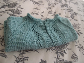 j'adore knitting: Vine Lace Cardigan.