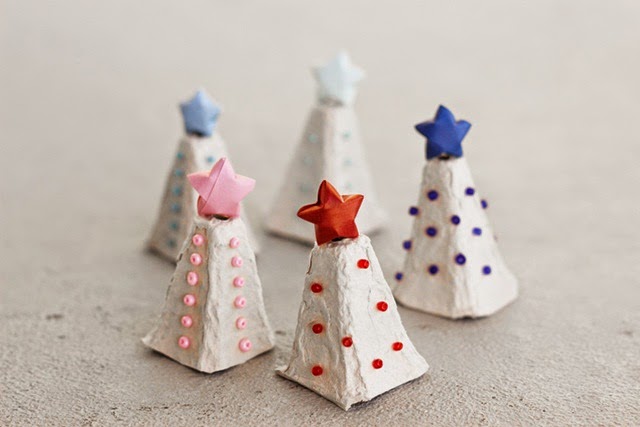 Riciclo e lavoretto creativo per bambini per Natale con i cartoni delle jpg (640x427)