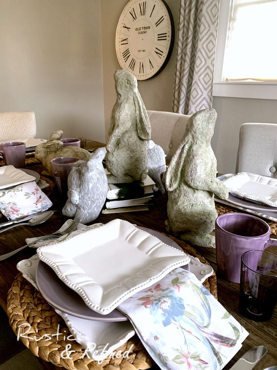 Spring decor for the dining room, using white dishes, gorgeous color and modern centerpiece