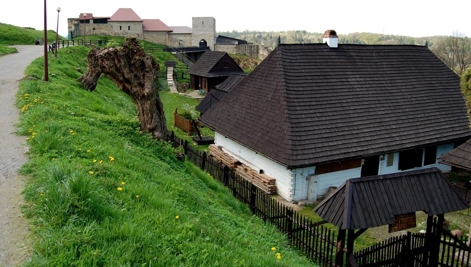 Szlakiem skansenów … Zamek i skansen w Dobczycach DOBCZYCE