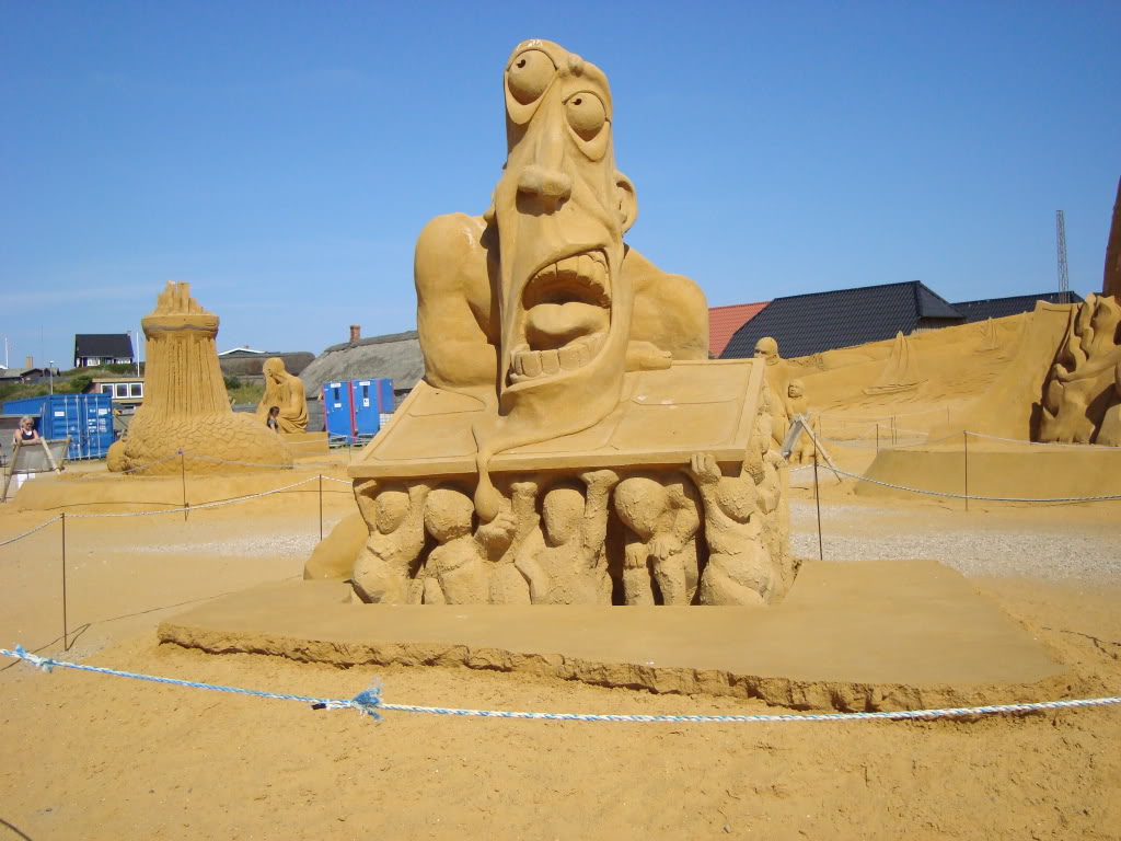 Fantastic Videos & Pics for Communication in Worldwide: amazing sand ...
