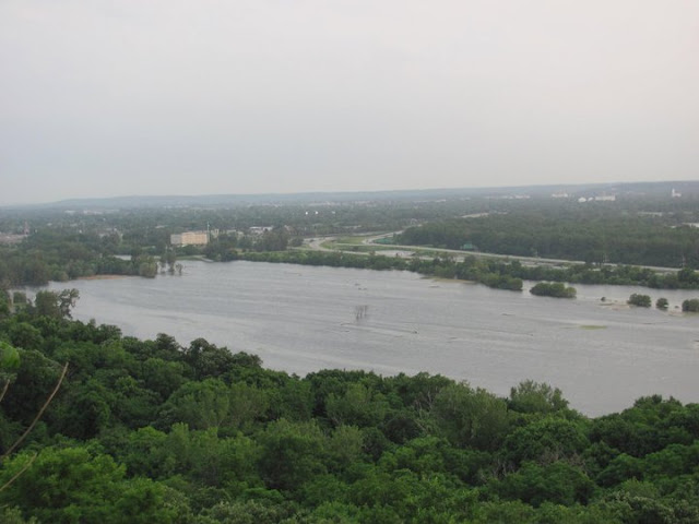 Wally Sue Missouri Flood At 32 Feet By Omaha wally-sue-missouri-flood-at-32-feet-by-omaha