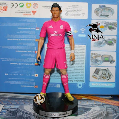 Mô hình cầu thủ Cristiano Ronaldo Mô hình cầu thủ Cristiano Ronaldo