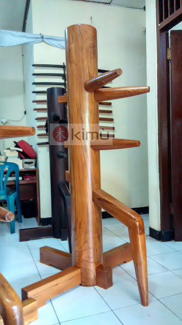 KIMU Gold Tiger Wooden Dummy / Mok Yan Jong / boneka kayu wing chun 170cm KIMU Gold Tiger Wooden Dummy / Mok Yan Jong / boneka kayu wing chun 170cm