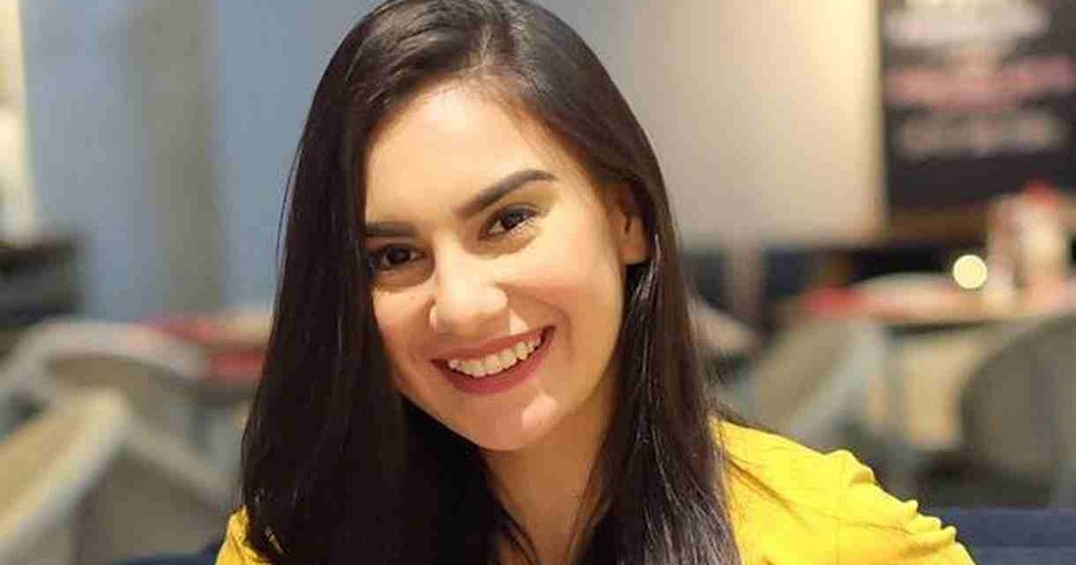 Tren Gaya 19+ Foto Artis Irish Bella