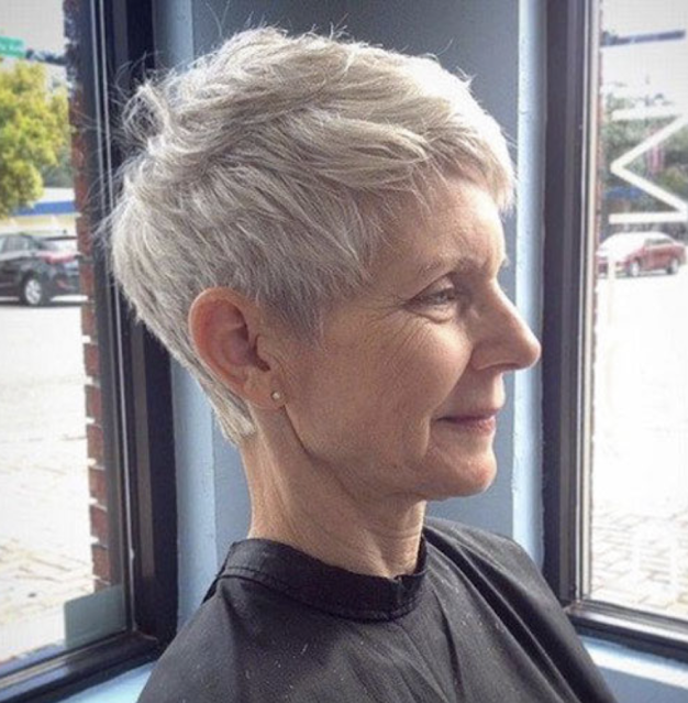 short hairstyles for older women 2021