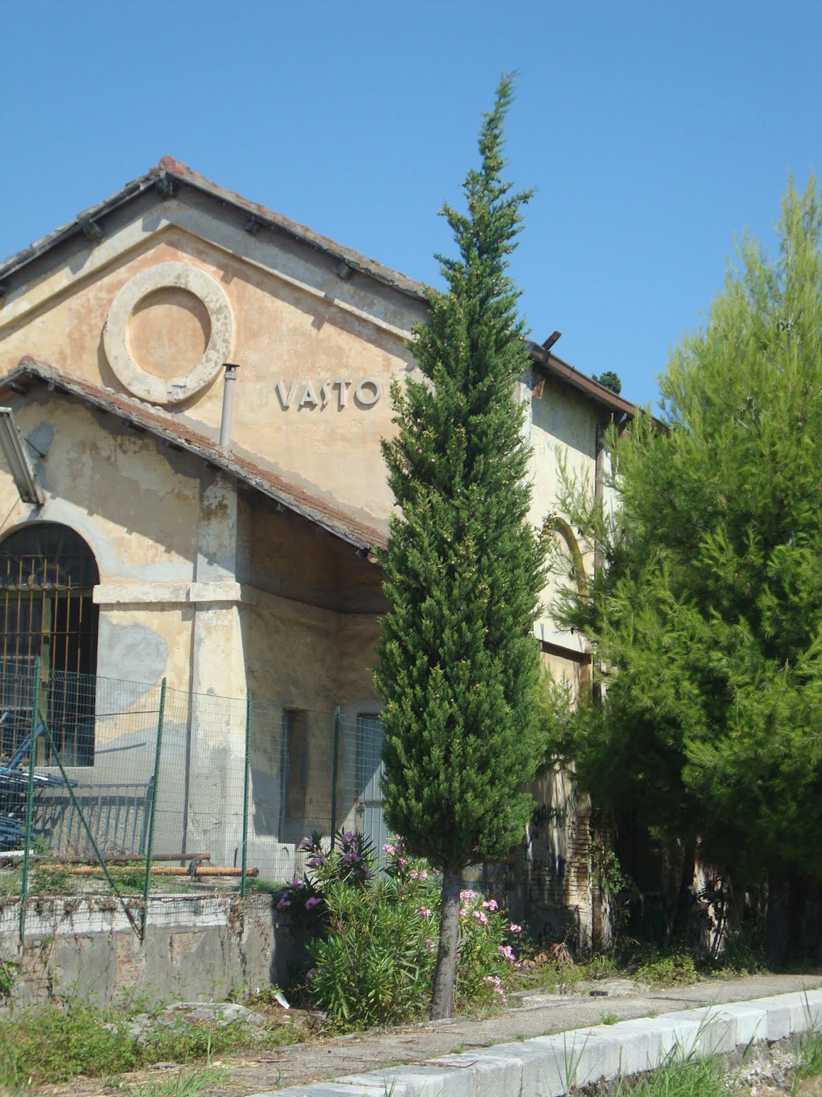 Francescopaolo D'Adamo C'era una volta la stazione di Vasto.