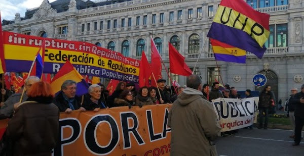 Manifestación por la III República en Madrid: 'Sin ruptura no habrá cambio' Manifestación por la III República en Madrid: 'Sin ruptura no habrá cambio'