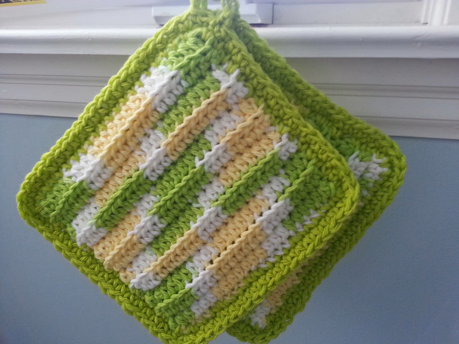 modern-grace-design-free-pattern-easy-ribbed-hot-pad