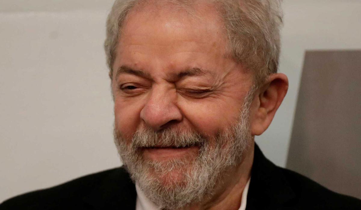 PF autoriza TV em cela e Lula deve assistir ao jogo do Corinthians