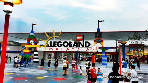 A glimpse of Legoland....